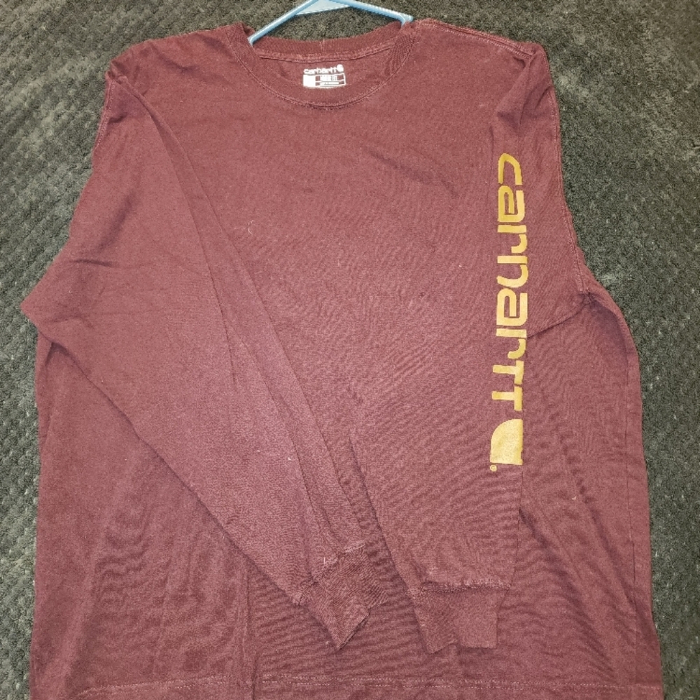 Long sleeve tee